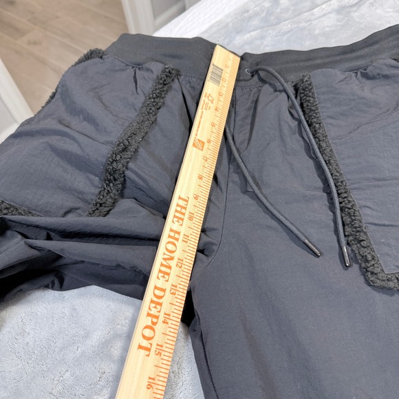 Nike Sportswear Womens Sherpa Trim Nylon Utility Pants Black XL DQ6809-010 - Picture 10 of 11